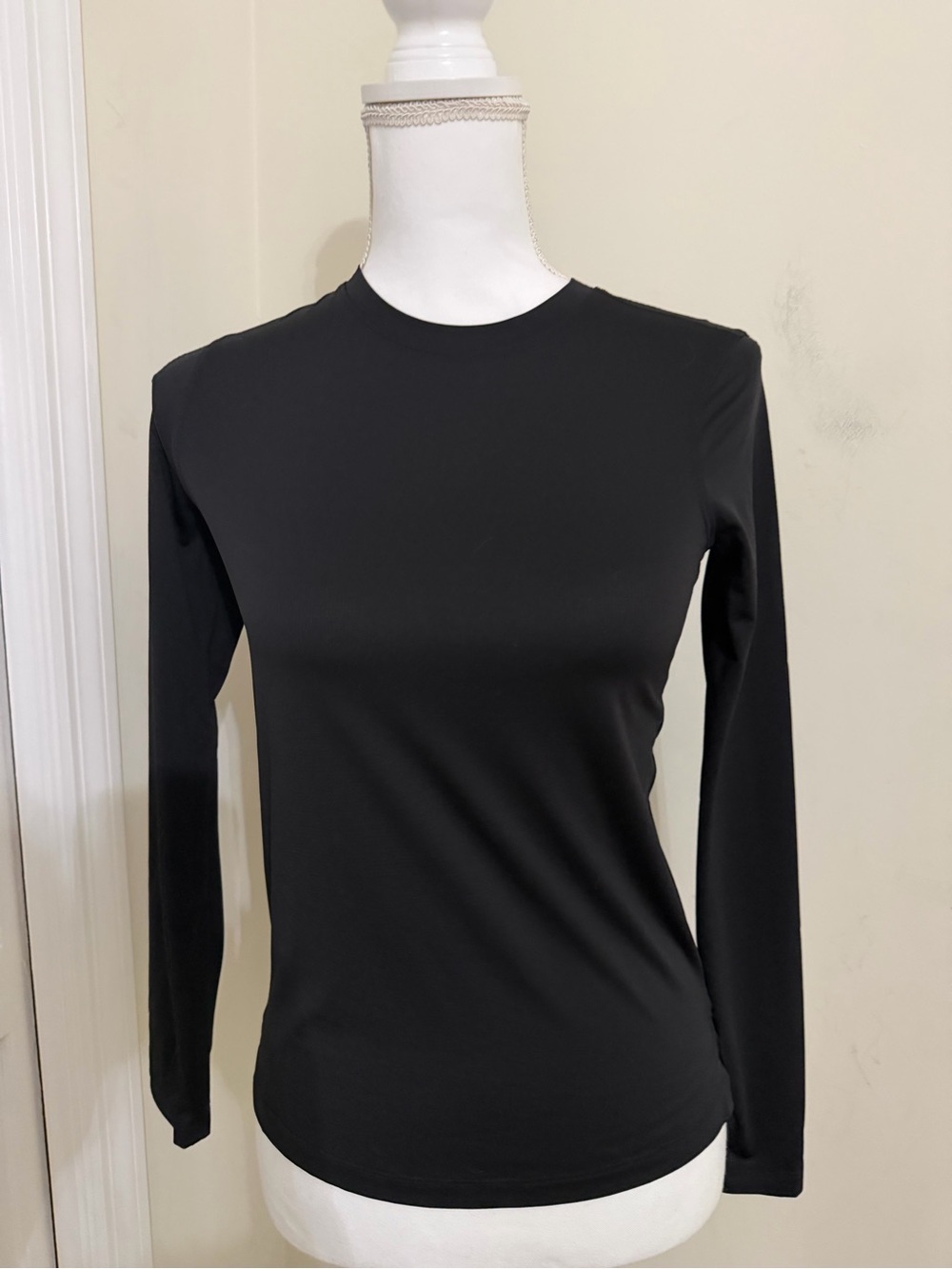 Lululemon Base Layer Top NWOT!
